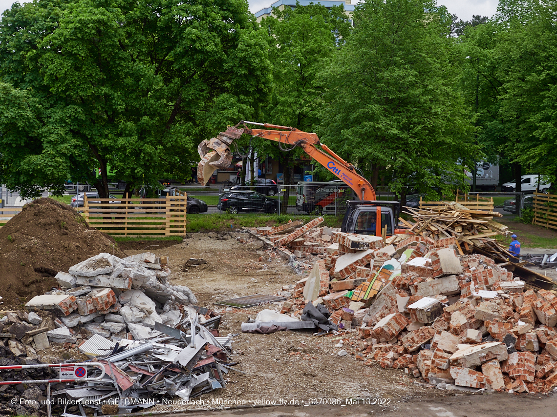 13.05.2022 - Baustelle am Haus für Kinder in Neuperlach